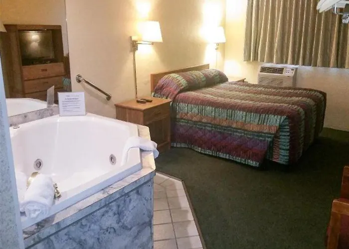 6-moline, Il Hotel