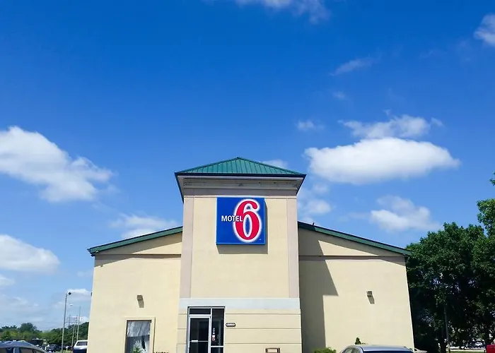 6-moline, Il Moline