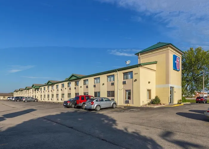 6-moline, Il Hotel