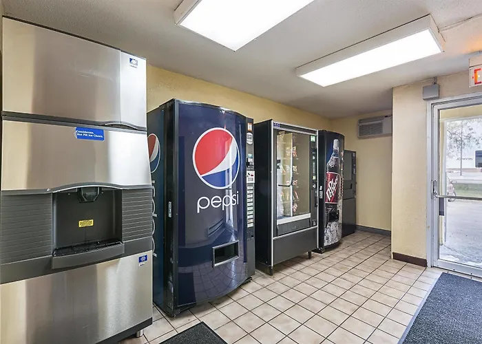 6-moline, Il Hotel
