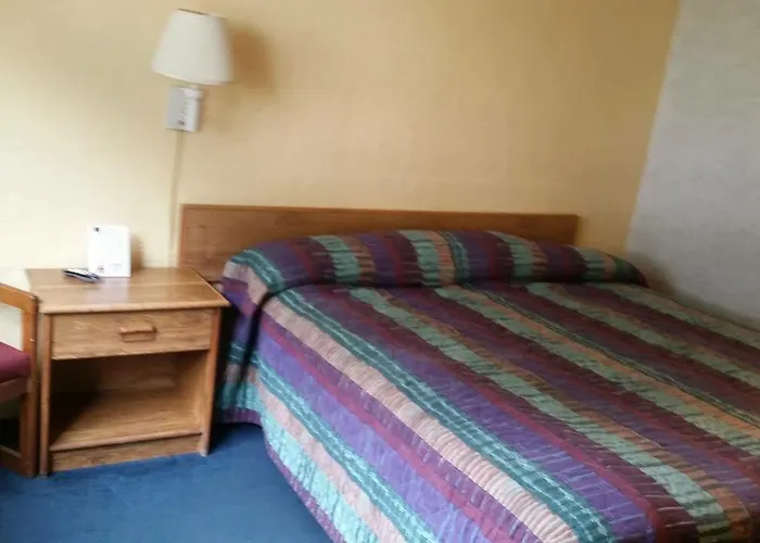6-moline, Il Hotel